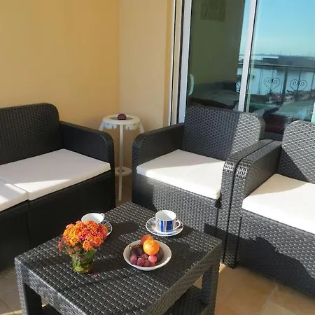 Apartment Sea Breeze